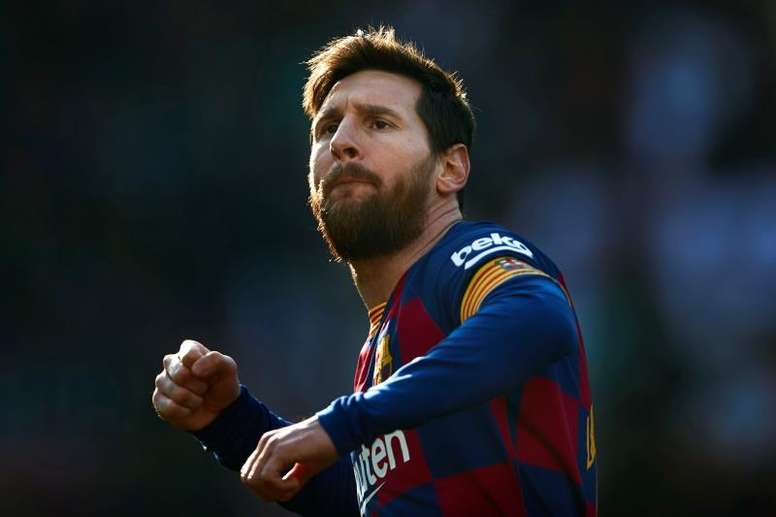 CĐV Barca háo hức đón chờ kỷ lục mới của Lionel Messi tại El Clasico_695c8fafb4618.jpeg