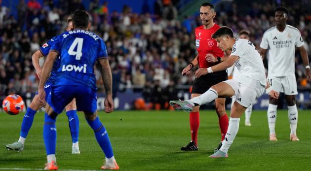 Chiến thắng kiểu Real Madrid: Khi bản lĩnh hơn cả chiến thuật_695b81c86b0cd.jpeg