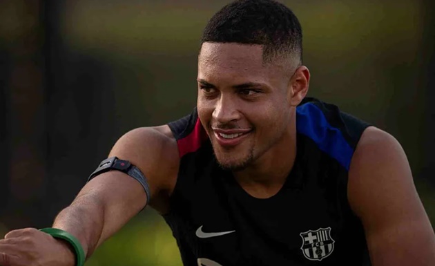 Chuyển nhượng Barcelona: Tiến thoái lưỡng nan; Giải quyết Vitor Roque_695bc1d9e5729.jpeg