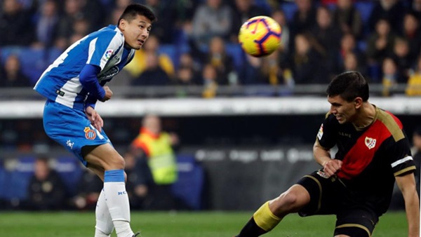 CLB La Liga ra mắt áo đấu dành riêng cho tiền đạo số 1 Trung Quốc_695ce643d36b4.jpeg