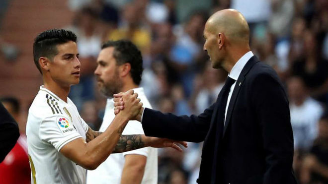 Có 1 ngôi sao đang khiến Zidane “ngượng ngùng” ở Real Madrid_695cbbb477cf5.jpeg