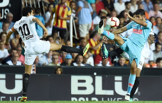 Costa hóa đấu sĩ, Atletico vẫn bị đội bóng của Batshuayi cầm chân_695cfddbd9900.jpeg