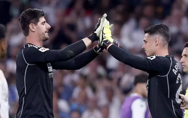 Courtois hành động đẳng cấp, thêm sao Real ra đi vào hè này_695bc9f9f12e2.jpeg