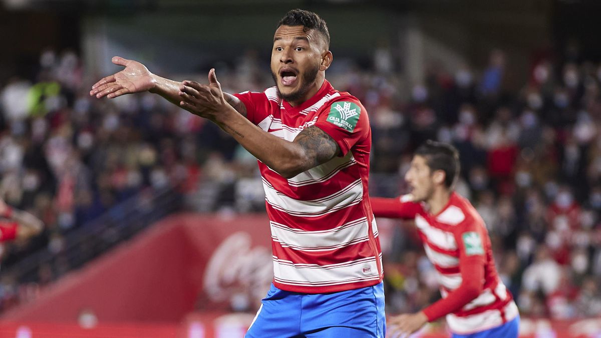 Cuộc chiến sinh tồn của các CLB xứ Andalusia_695bf8c508446.jpeg