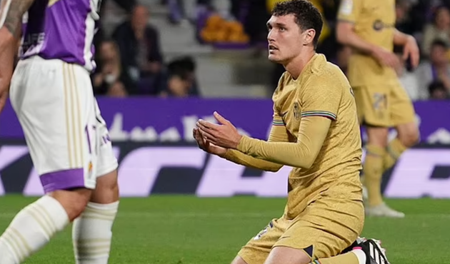 Cựu sao Chelsea bị gọi là “trung vệ mất tích”_695c0d927c138.png