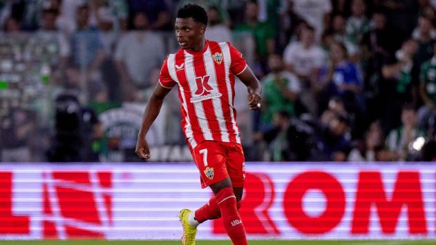 Cựu sao M.U bị phạt nặng vì chửi trọng tài_695bd964c7d96.jpeg