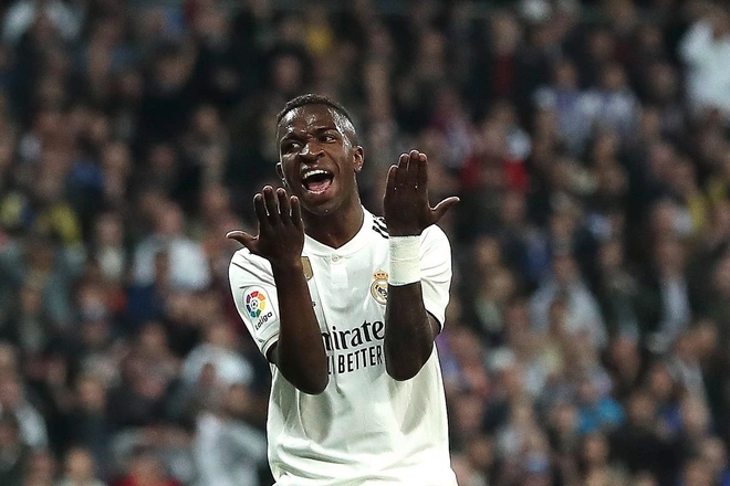 Cựu tuyển thủ Brazil: ‘Vinicius là con lừa’_695c411bb9219.jpeg