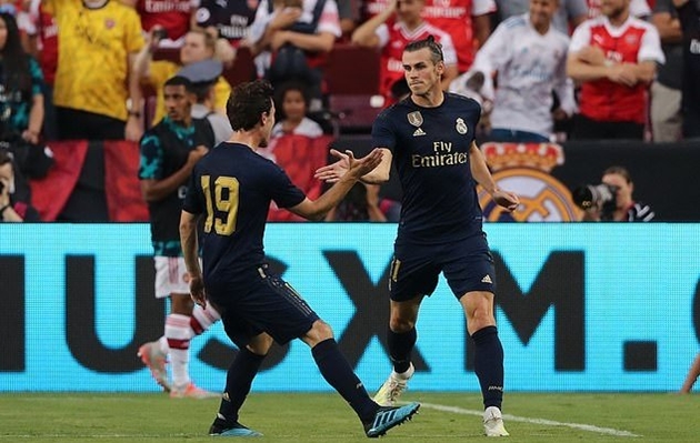 Đây là hành động của Bale sau khi sút tung lưới Arsenal_695cc8e5e2d0a.jpeg