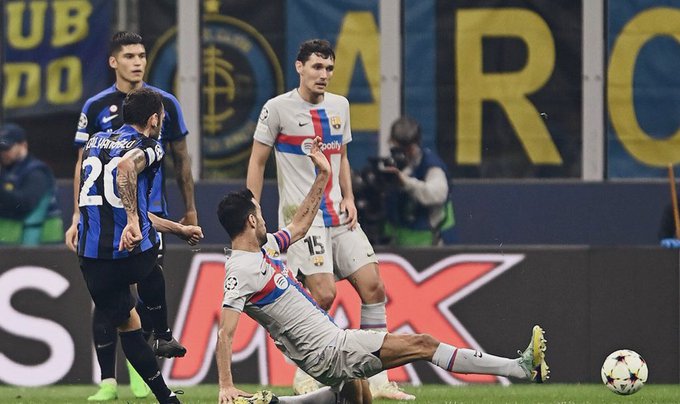 Dìm Real, Ancelotti đưa Xavi và Messi trở lại mặt đất_695c34d508756.jpeg