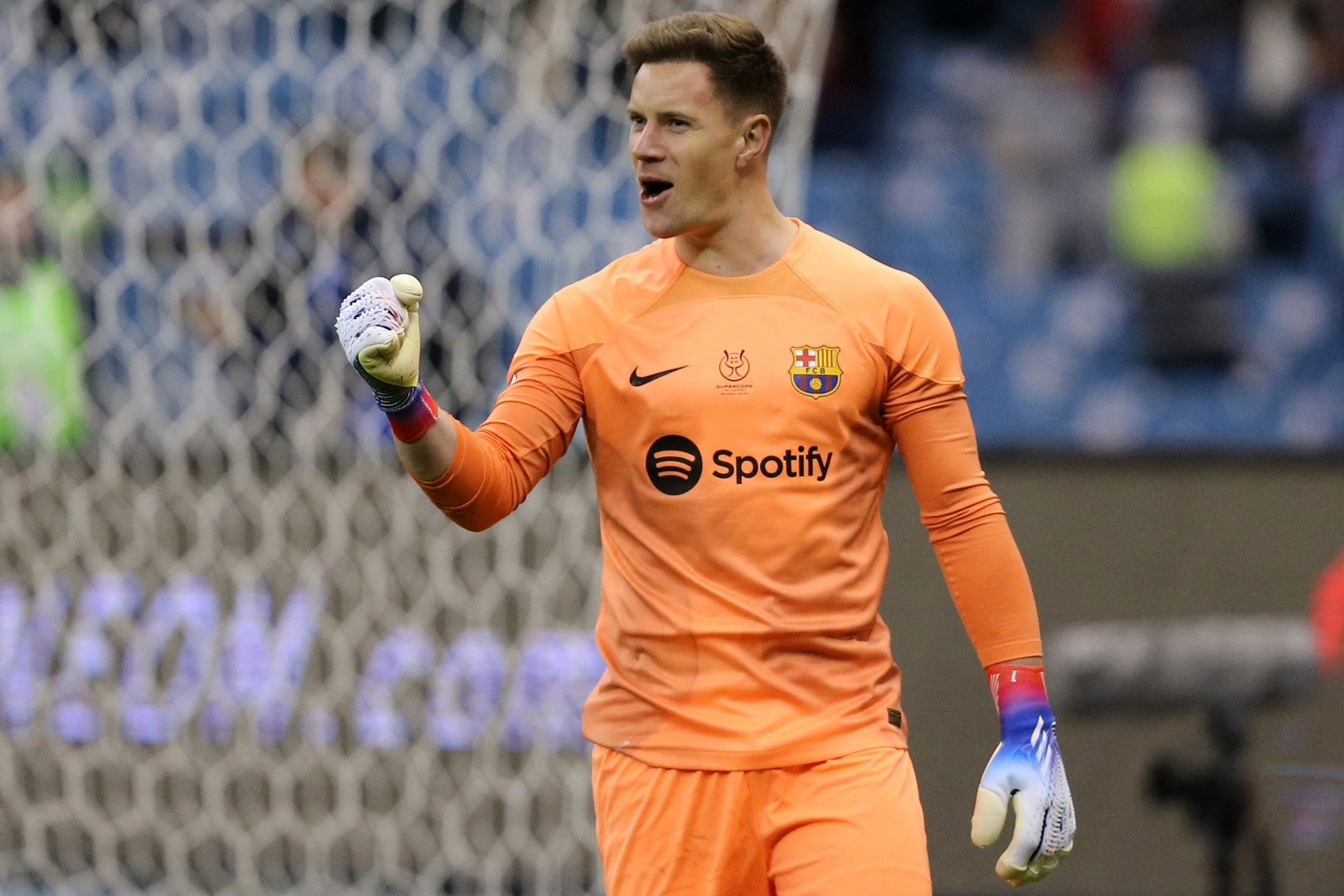 Đội hình kết hợp El Clasico: Số 9 cự phách; Bellingham chiếm sóng_695c128370d28.jpeg