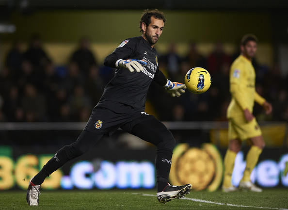 Đội hình ‘khủng’ từng khoác áo Villarreal: Số 10 cổ điển cuối cùng và 4 sao M.U_695ce522e2bde.jpeg