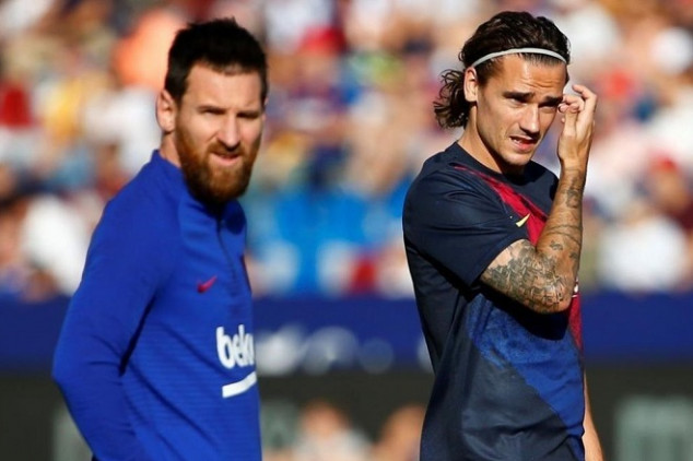 “Drama” nối tiếp, CĐV Barca nhận tin cực sốc về Messi và Griezmann_695c9418f1d15.jpeg