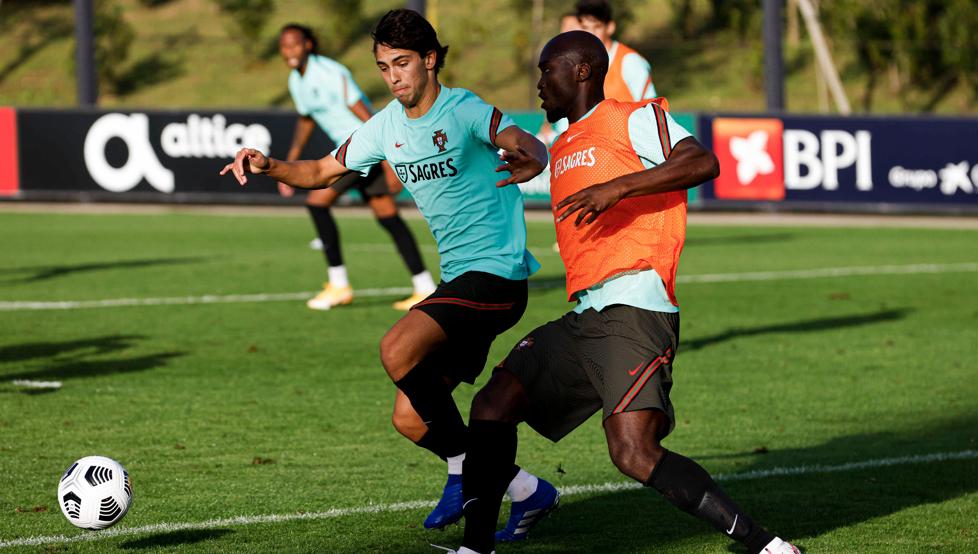 ĐT Tây Ban Nha cẩn thận, “hậu duệ” của Ronaldo đã sẵn sàng_695c6c816f51a.jpeg