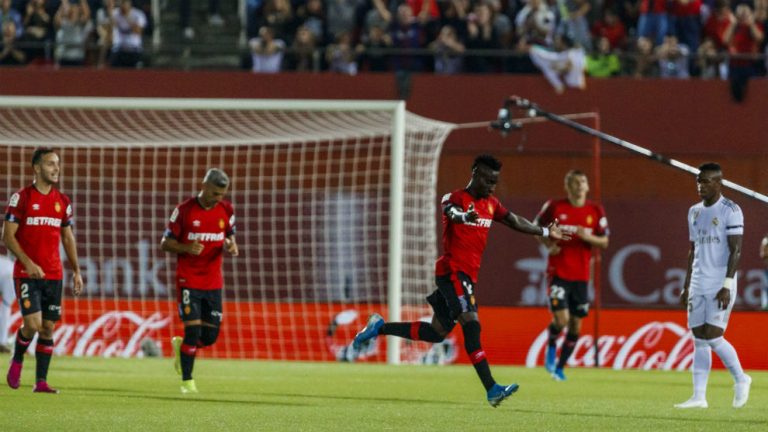 Fan Real: Đó là hai kẻ tồi tệ và thất bại nhất của đội bóng_695cac86850fa.jpeg