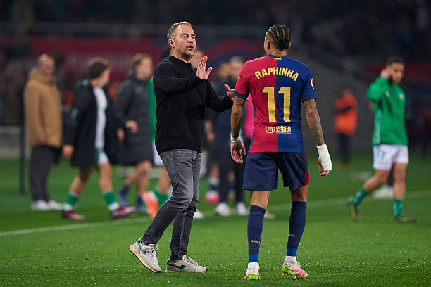 Flick nói thẳng lý do để Raphinha ngồi dự bị_695b86aa04bea.jpeg