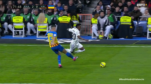 Gabriel Paulista gửi lời nhắn đến Vinicius Junior_695c29e46a552.jpeg