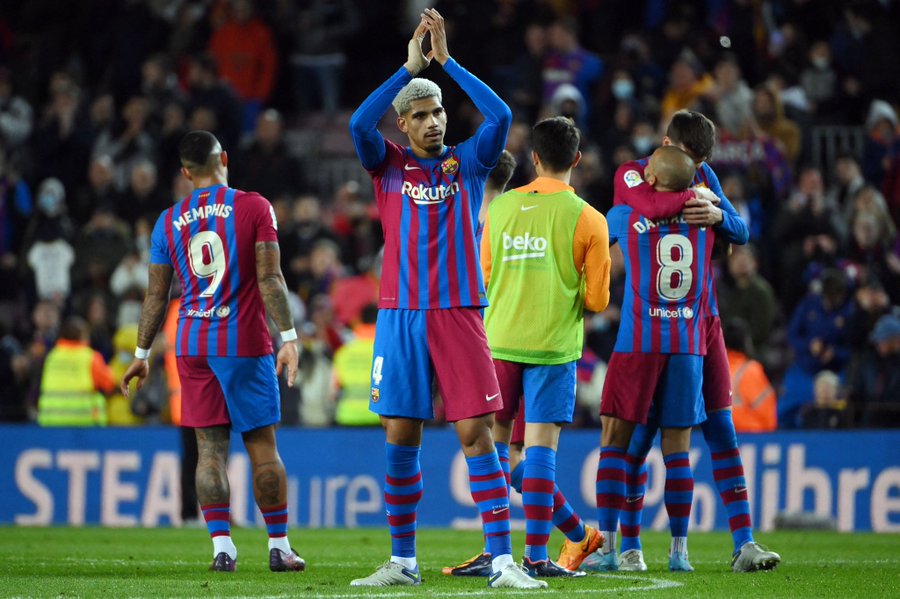 Giám đốc Barca: “Thương vụ Rudiger không ảnh hưởng đến tương lai Araujo”_695c4293f39bf.jpeg