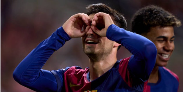 Hansi Flick hoán đổi vị trí của cầu thủ trước giờ bóng lăn_695bad1011c33.jpeg