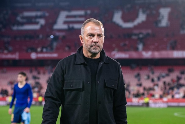 Hansi Flick khó chịu khi cầu thủ Barca đi chơi xa vào kỳ nghỉ_695b907b3b849.jpeg