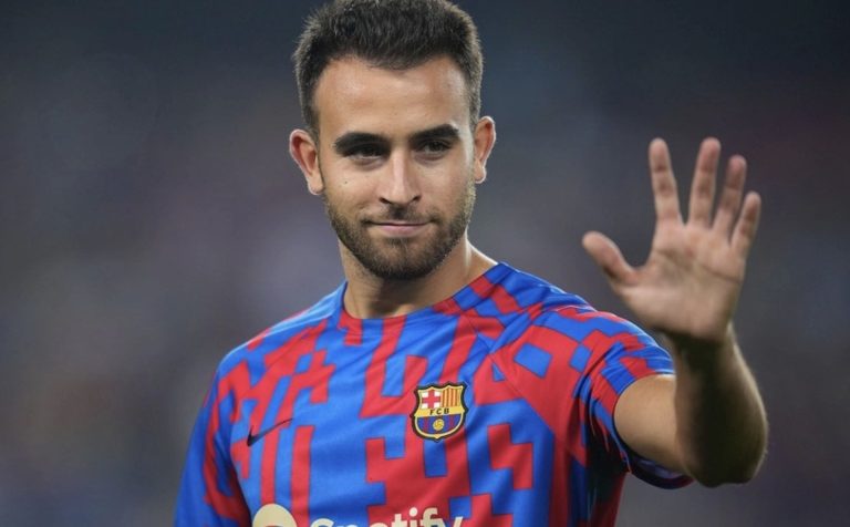 Hansi Flick ngăn cản Barca bán 1 cầu thủ_695bbd150d49f.jpeg