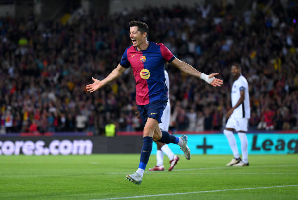 Harry Kane nói thẳng về trình độ của Lewandowski_695bad03b1b5f.jpeg