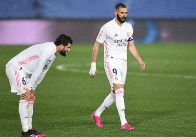 Hazard tái xuất, Real lại sảy chân bạc nhược_695c64e7ebd13.jpeg