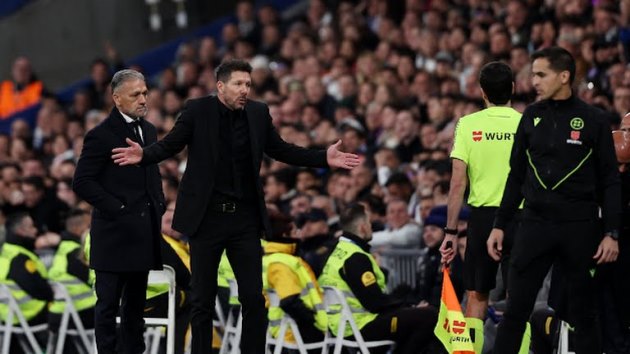 Hé lộ đoạn hội thoại VAR gây tranh cãi trận Real – Atletico_695b915269b05.jpeg