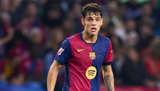 Hector Fort vắng mặt, hàng thủ Barcelona suy yếu trước thềm đấu Sociedad_695ba88be7894.jpeg