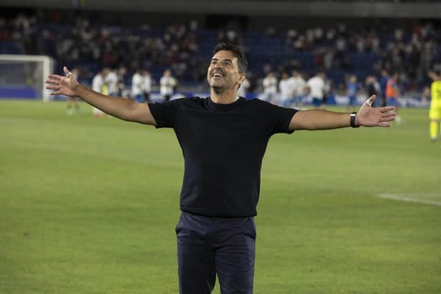 HLV Girona nêu mục tiêu thực tế của đội bóng_695be7a1f4116.jpeg