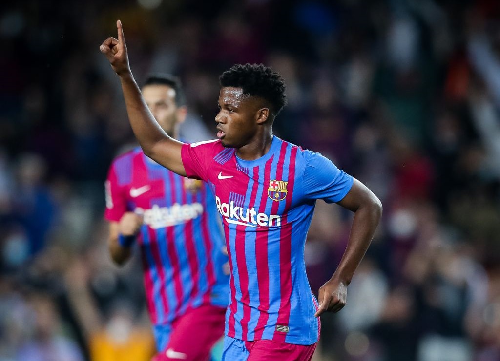 Jorge Mendes làm khó Barca trong thương vụ trói chân Ansu Fati_695c530717c1e.jpeg