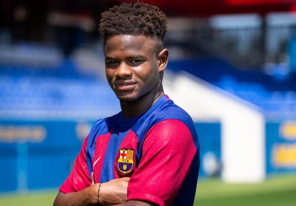 Jules Kounde ấn tượng với thần đồng Barcelona_695bfaf3228b4.jpeg