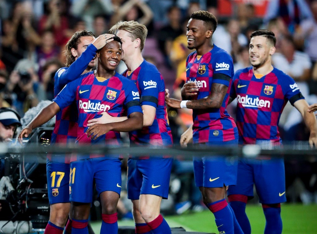 “Kẻ bất thường” đang dần thay thế Lionel Messi tại Camp Nou!_695cba386328b.jpeg