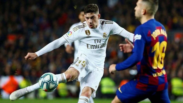 Khi Camp Nou bỗng chốc hoá sân khấu riêng của Real Madrid!_695c9f112cbcd.jpeg