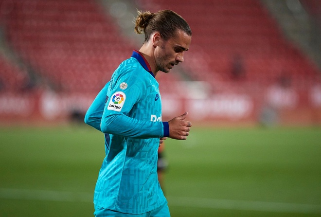 Không biết nịnh Messi, Griezmann gặp khó khăn tại Barca_695c7fa78b0b4.jpeg