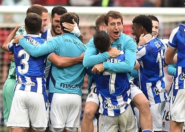 Kubo cùng đồng đội vỡ òa khi có vé dự Champions League_695c1ec89fa0e.jpeg