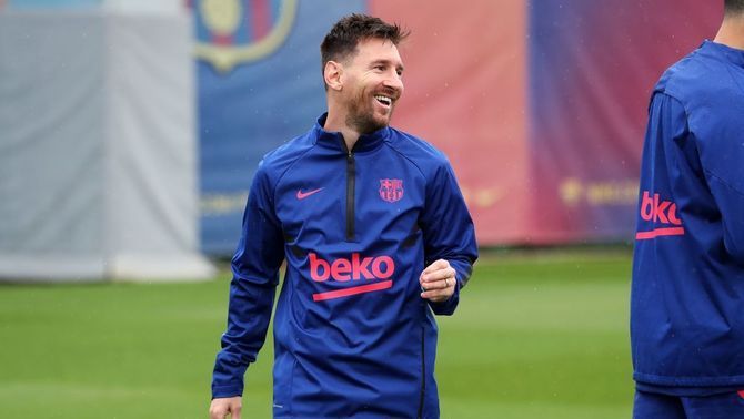 La Liga nhận tiếp tế, Barca dễ thở giữ chân Messi_695c5cc16a76f.jpeg