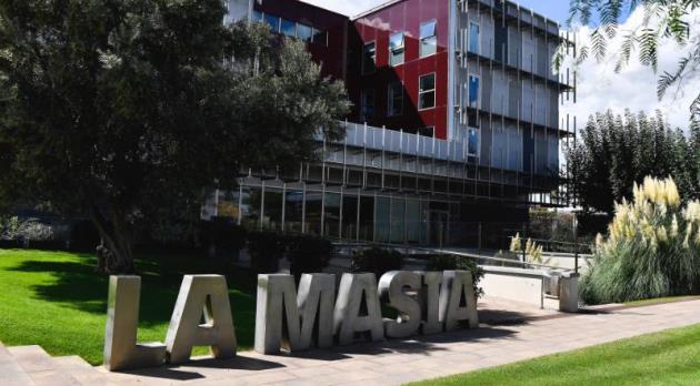 La Masia vượt trội La Fabrica, Real Madrid lép vế trong cuộc đua học viện_695b75d445036.jpeg