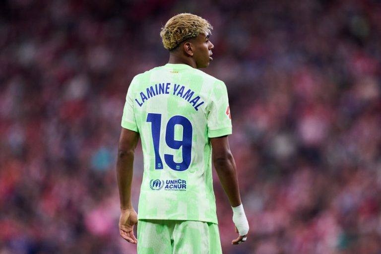 Lamine Yamal phản ứng về việc khoác áo số 10 ở Barcelona_695b762839a51.jpeg