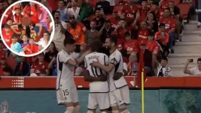 Lập siêu phẩm, Tchouameni bị phân biệt chủng tộc_695bddf3a1a19.jpeg