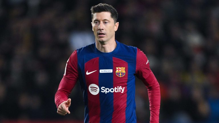Lewandowski chốt xong tương lai với Barcelona_695bd5fb120ab.jpeg