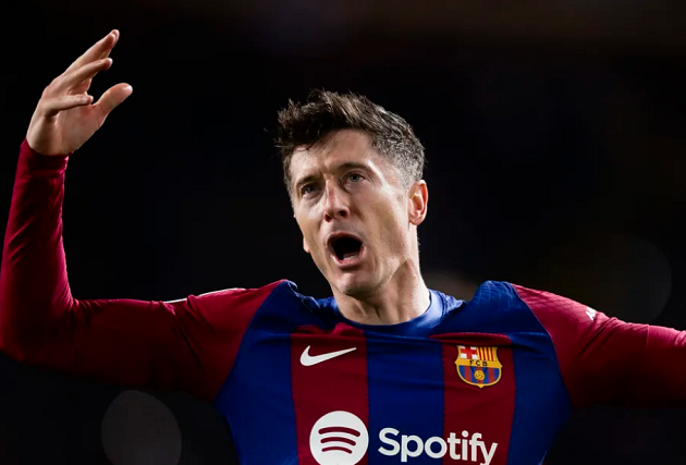 Lewandowski tự tin thắng El Clasico_695bdbd620796.png