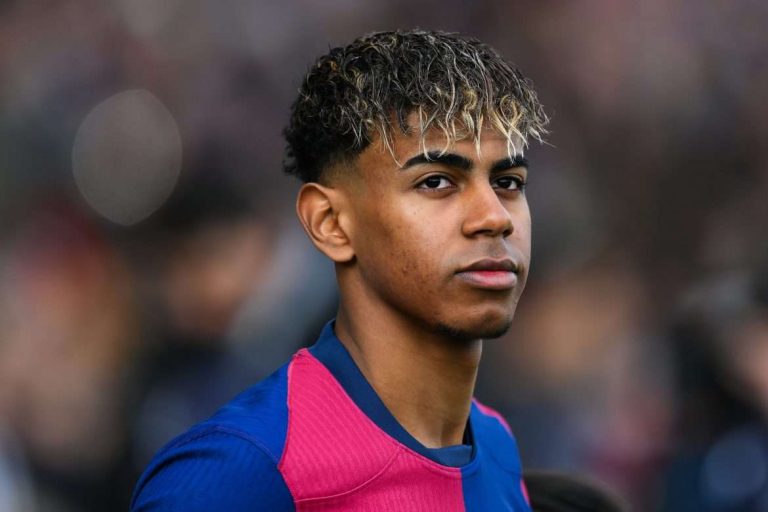 Marcus Rashford gửi thông điệp tới Lamine Yamal sau trận Barcelona 4-3 Real Madrid_695b7cd31fd06.jpeg