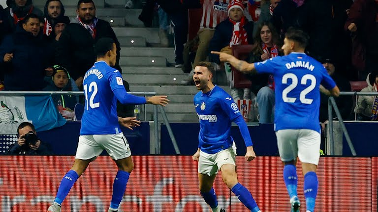 Mason Greenwood làm khổ tuyến phòng ngự Atletico Madrid_695bff810a566.jpeg