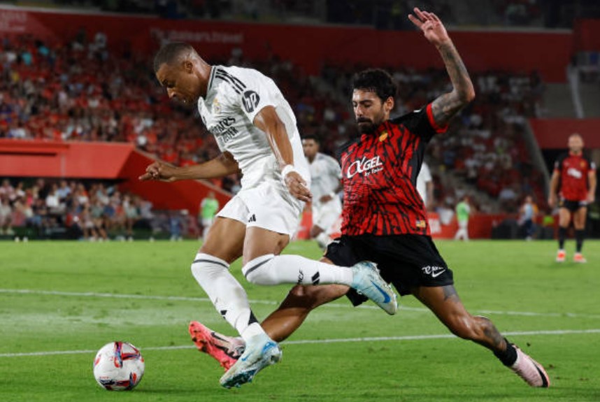 Mbappe tịt ngòi, Real hụt 3 điểm ngày ra quân_695bc2002bf19.jpeg