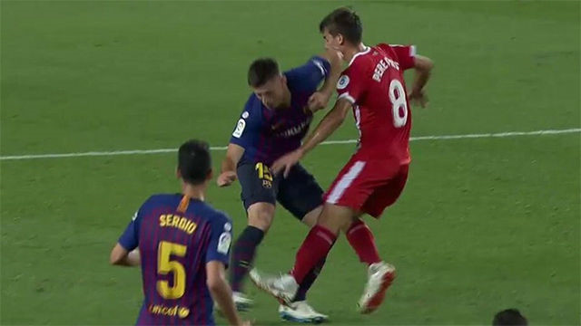 Messi càu nhàu trong phòng thay đồ vì trọng tài đuổi đồng đội_695cf8b3d5721.jpeg