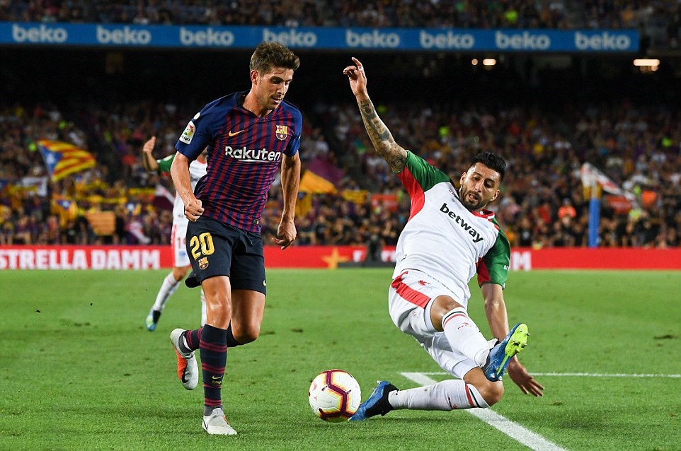 Messi ghi bàn thắng thứ 6000, Barca đại thắng ngày ra quân_695cfe719824a.jpeg