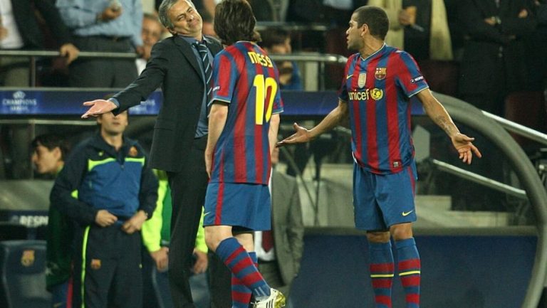 Mourinho: “Nhờ Messi, tôi ngày càng giỏi hơn”_695cbb18e78d5.jpeg