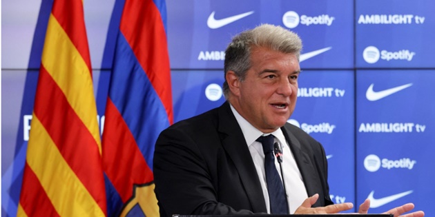 Mức lương giới hạn đáng báo động của Barcelona_695b9976451a9.jpeg