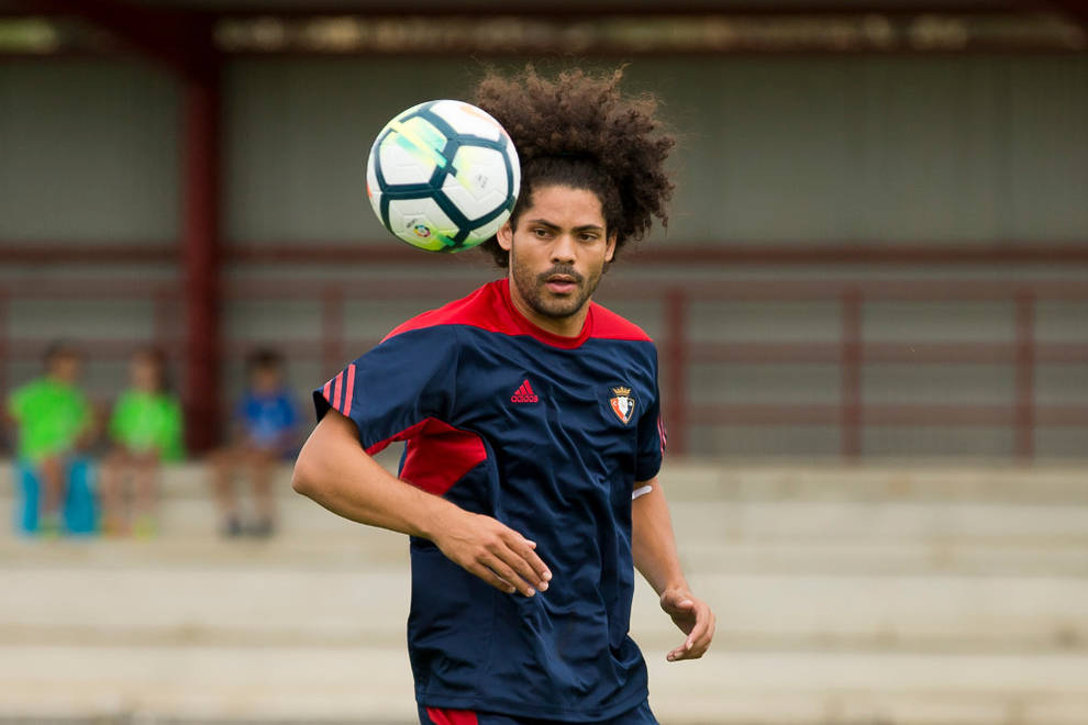 Nhận định Osasuna vs Barcelona: Griezmann tỏa sáng?_695cc003019cc.jpeg