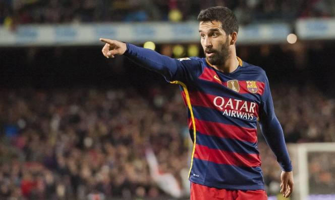 Những thương vụ chuyển nhượng bí ẩn của Barca: Dính lứu đến Mafia?_695ced1ce9557.jpeg